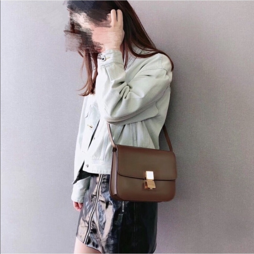 celine medium box caramel
